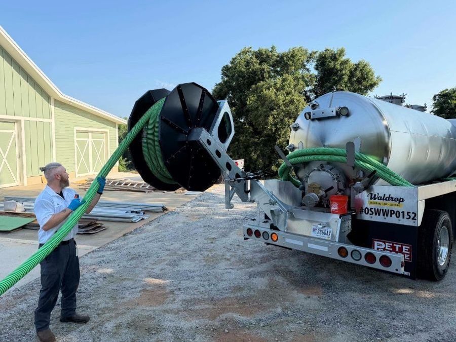 septic tank pumping